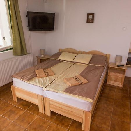 Gadoros Vendeghaz Hotel Egerszalok Luaran gambar