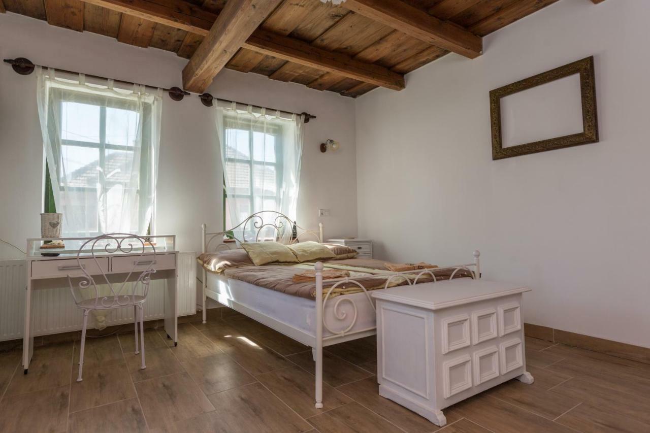 Gadoros Vendeghaz Hotel Egerszalok Luaran gambar