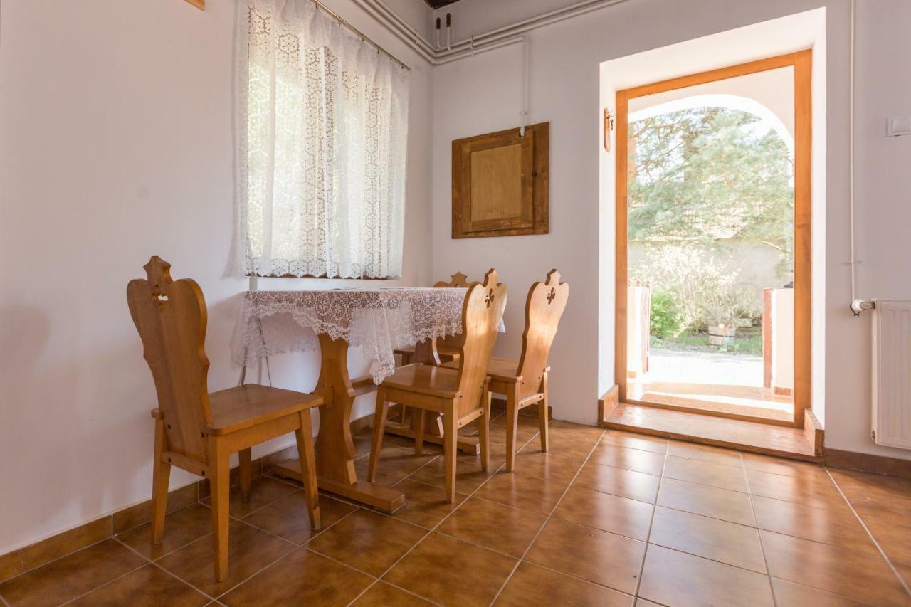 Gadoros Vendeghaz Hotel Egerszalok Luaran gambar