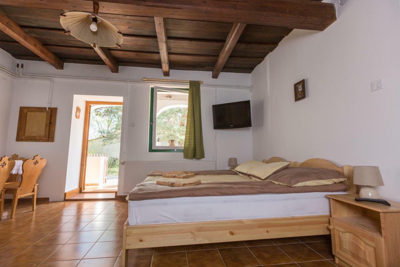 Gadoros Vendeghaz Hotel Egerszalok Luaran gambar