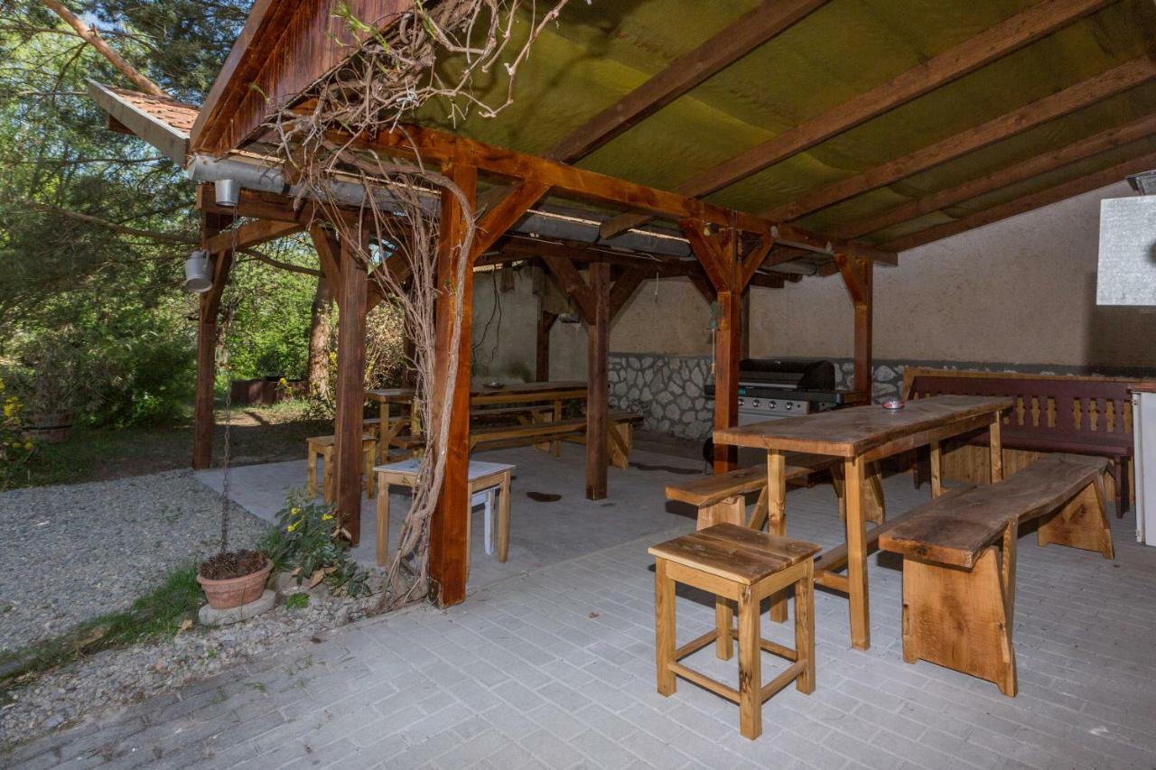 Gadoros Vendeghaz Hotel Egerszalok Luaran gambar