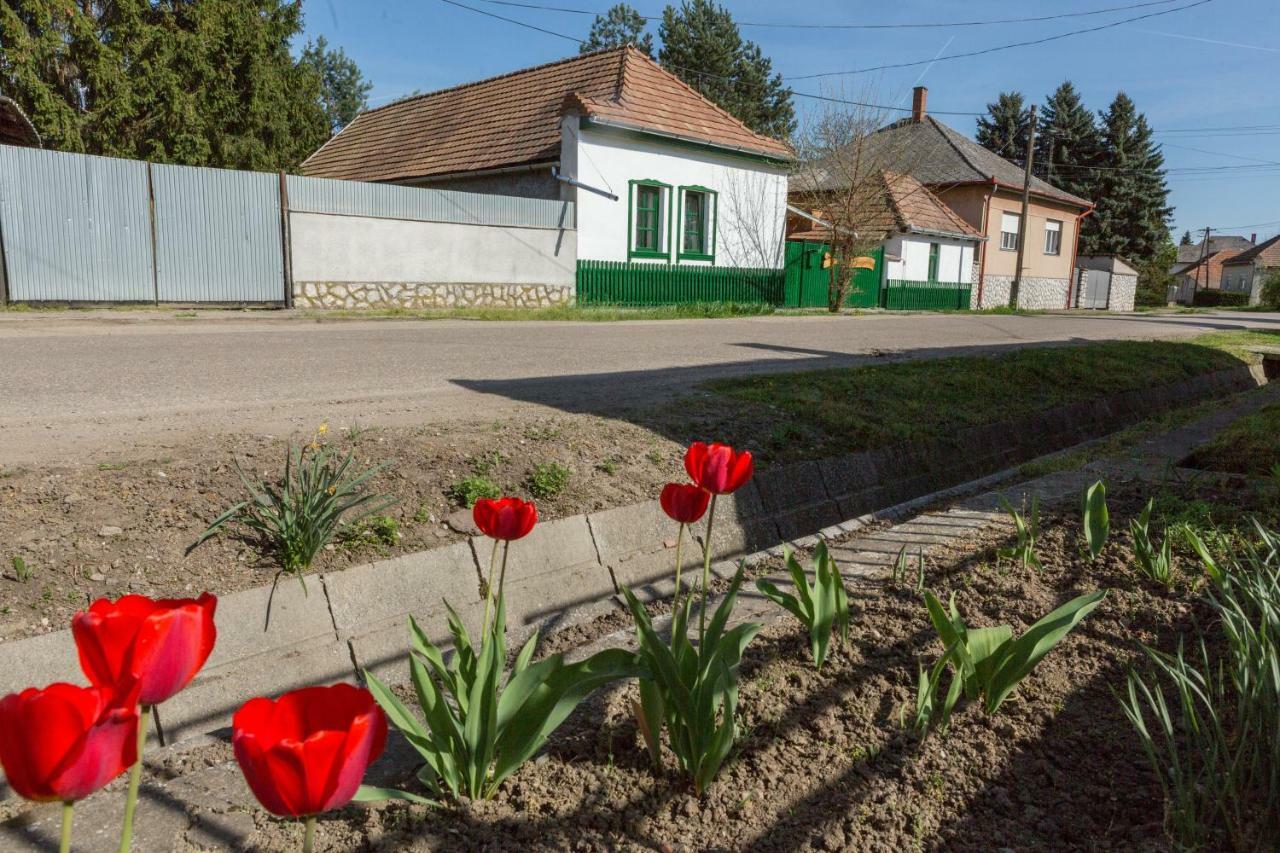 Gadoros Vendeghaz Hotel Egerszalok Luaran gambar