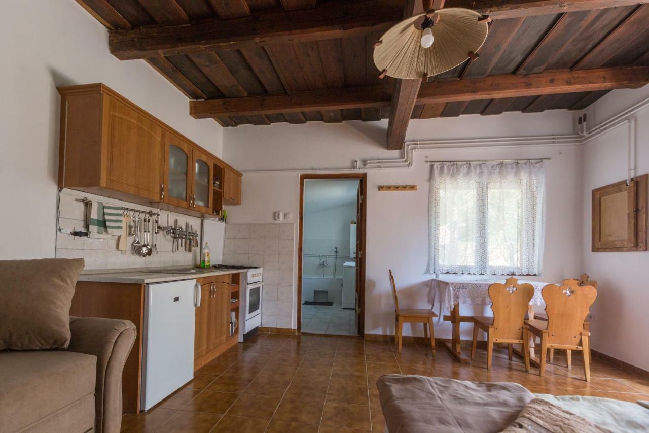 Gadoros Vendeghaz Hotel Egerszalok Luaran gambar