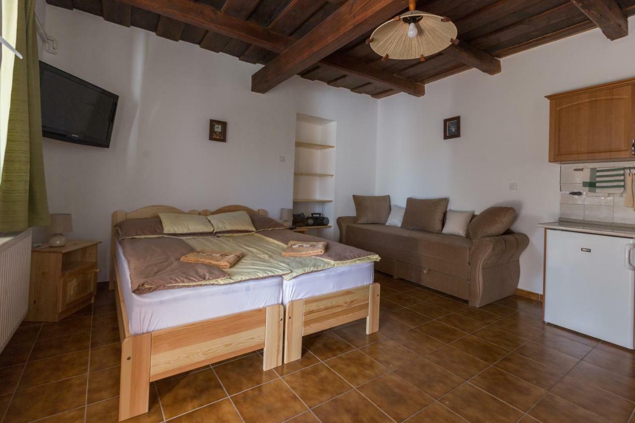 Gadoros Vendeghaz Hotel Egerszalok Luaran gambar