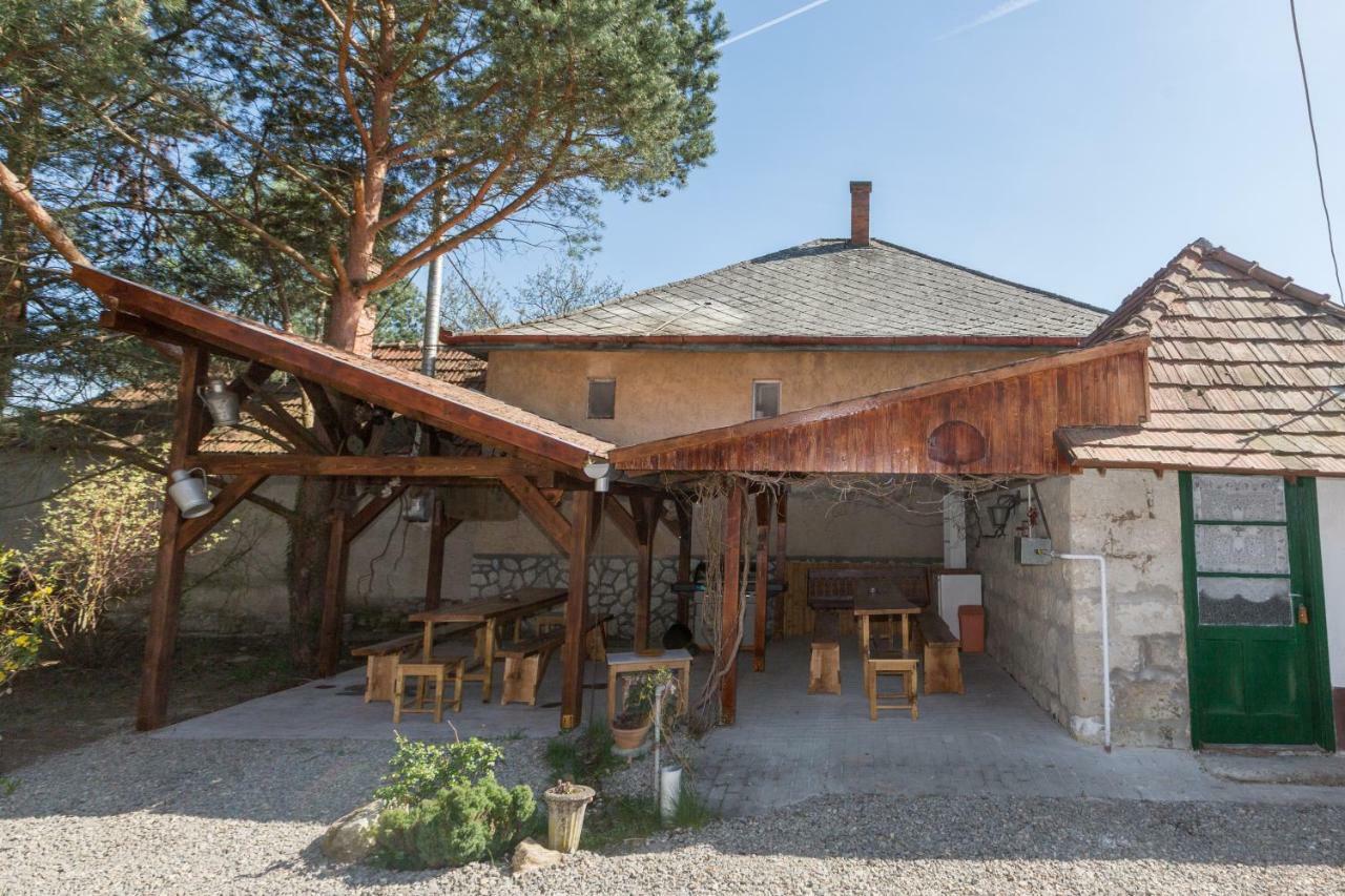 Gadoros Vendeghaz Hotel Egerszalok Luaran gambar